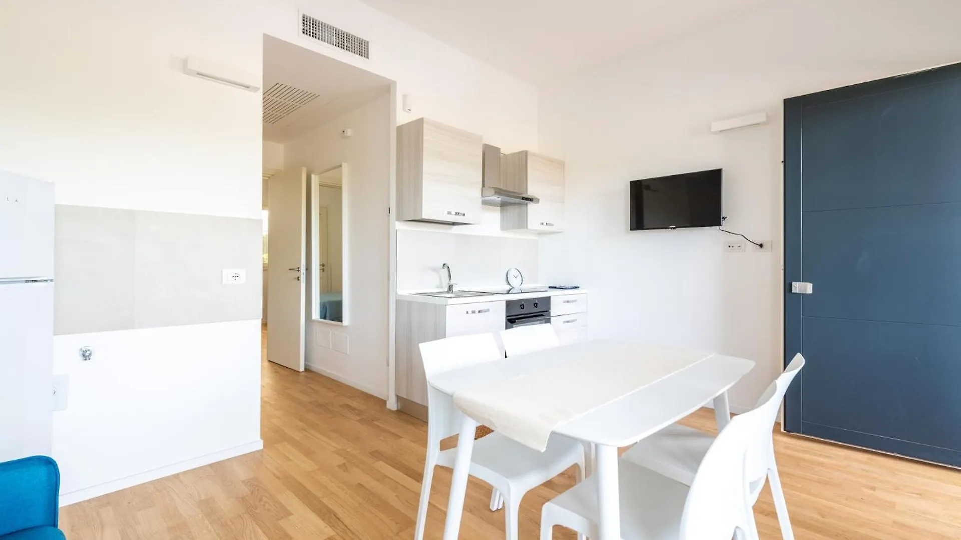 Maison Aurora - Loft Mare Bari 0*,